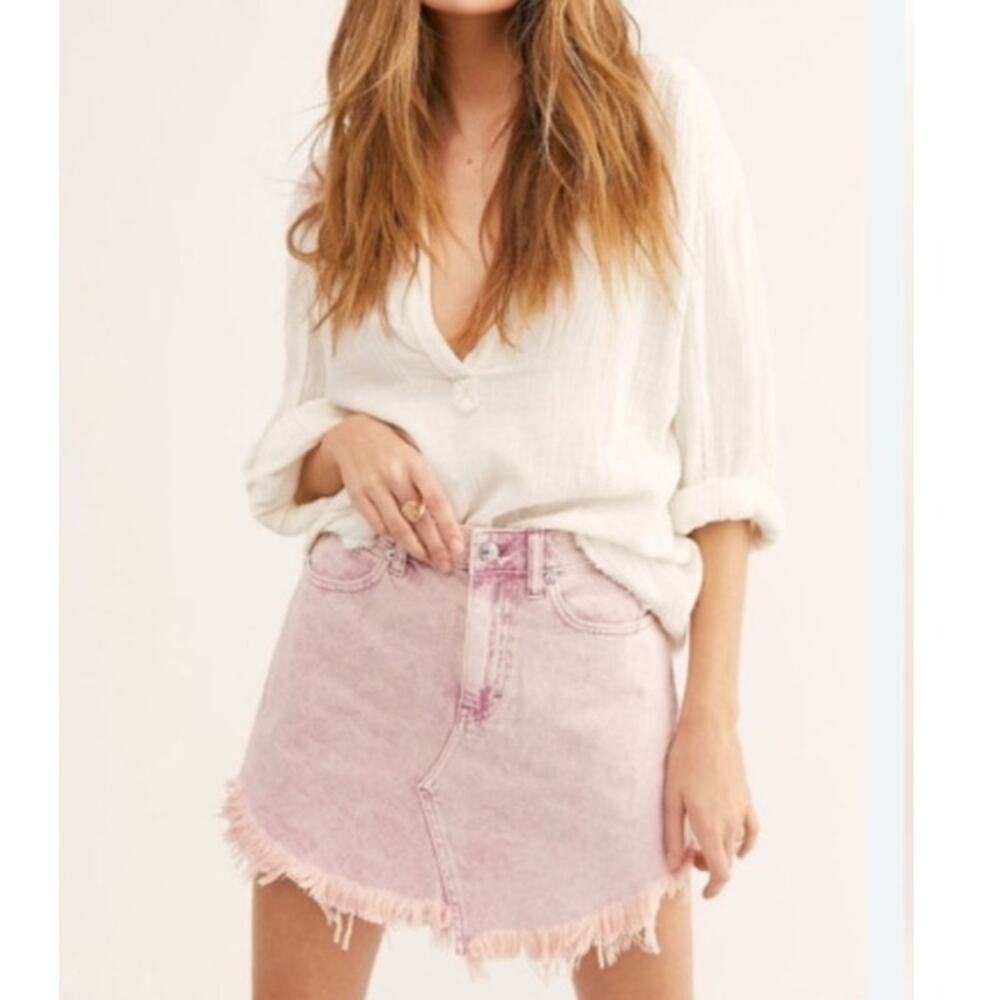 Free People Bailey Denim Mini Skirt 26 Pink Wash Frayed Barbiecore Festival